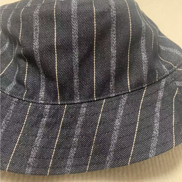Vivienne westwood Double-sided Bucket Hat - Picture 7 of 7